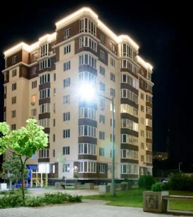 в жилом комплексе возле моря есть бомбоубежище *