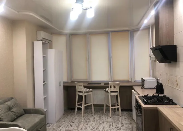 в жилом комплексе возле моря есть бомбоубежище *