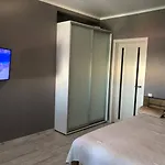в жилом комплексе возле моря есть бомбоубежище Διαμέρισμα *